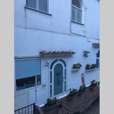 Boutique By The Sea Apartment Positano