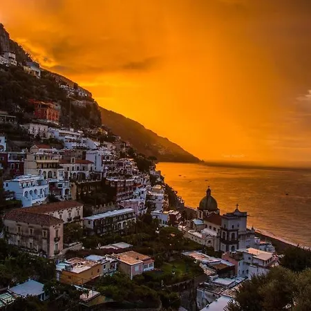 公寓 Boutique By The Sea *